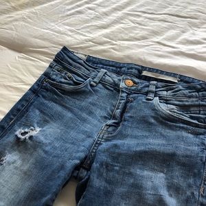 light wash jeans